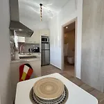 شقة 